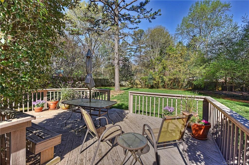 228 Lansdowne Road Charlotte NC 28270