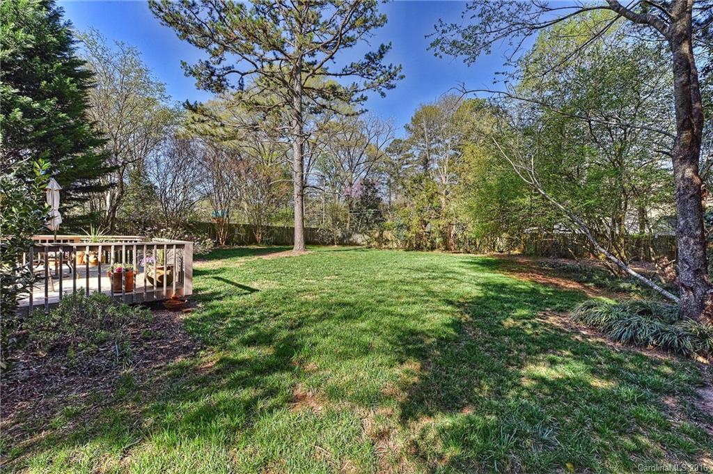 228 Lansdowne Road Charlotte NC 28270