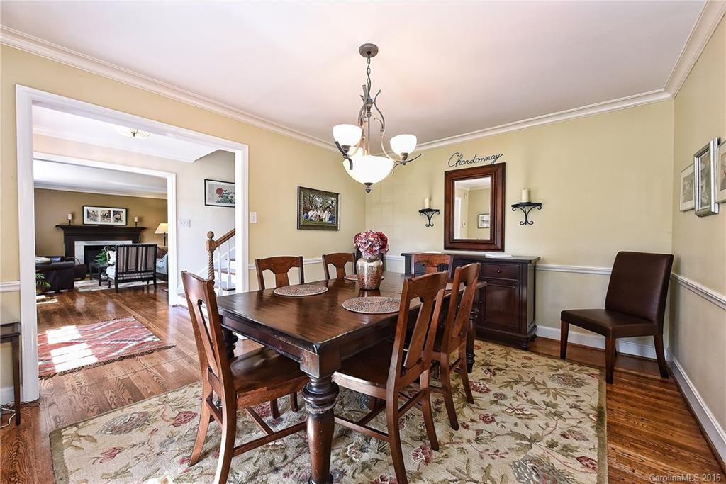 228 Lansdowne Road Charlotte NC 28270