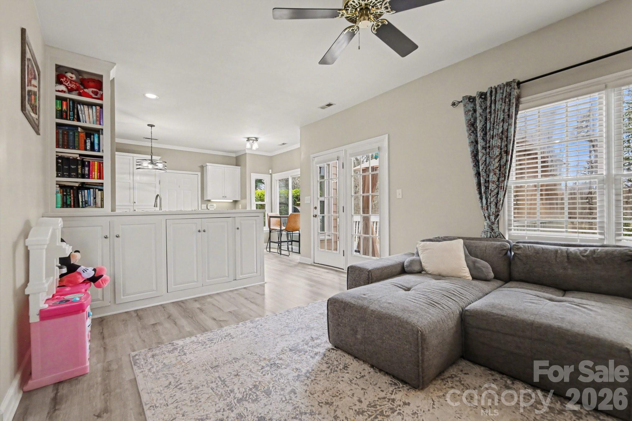 2518 Pimpernel Road Charlotte NC 28213