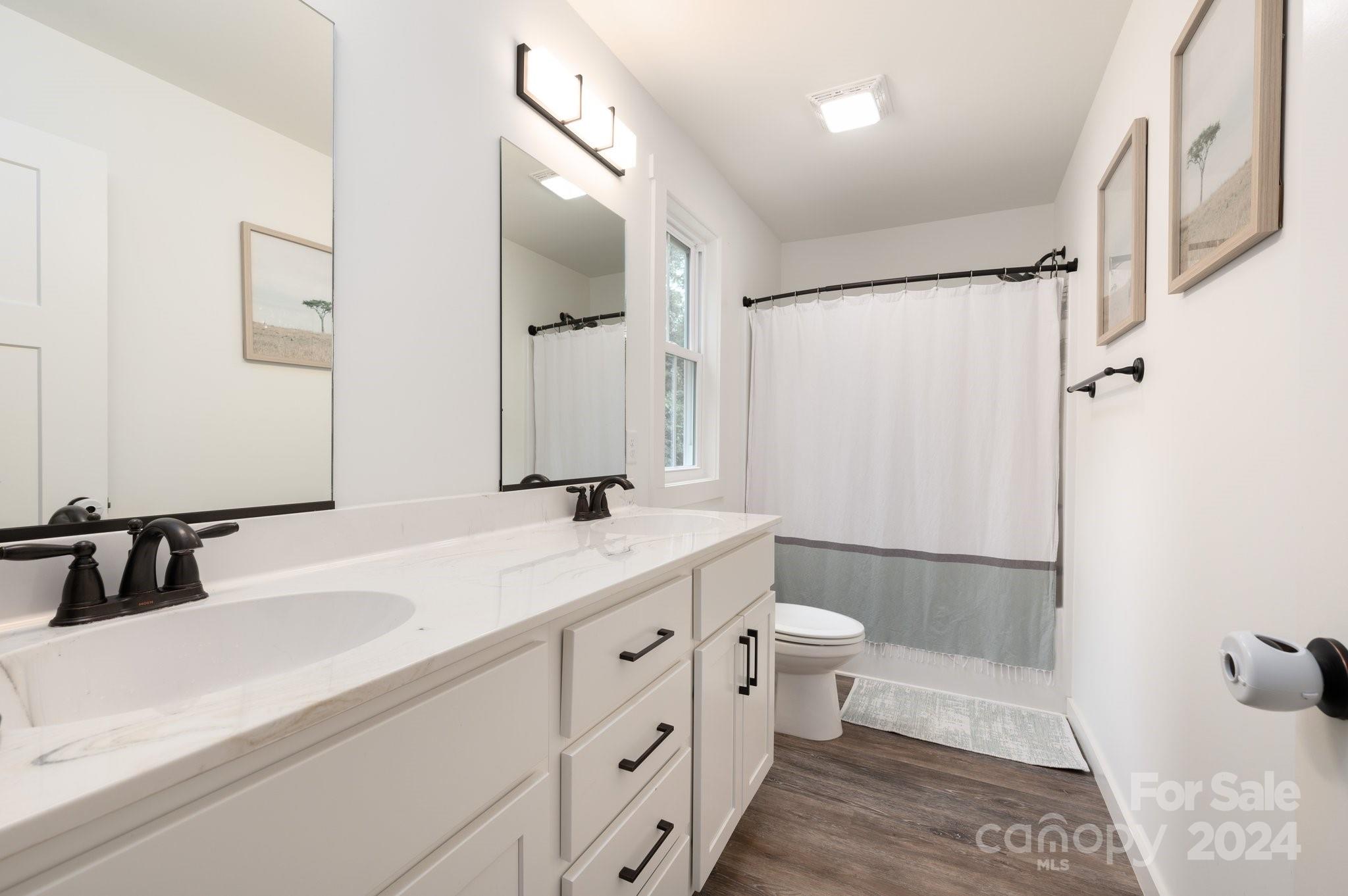 52 Shuler Road Candler NC 28715