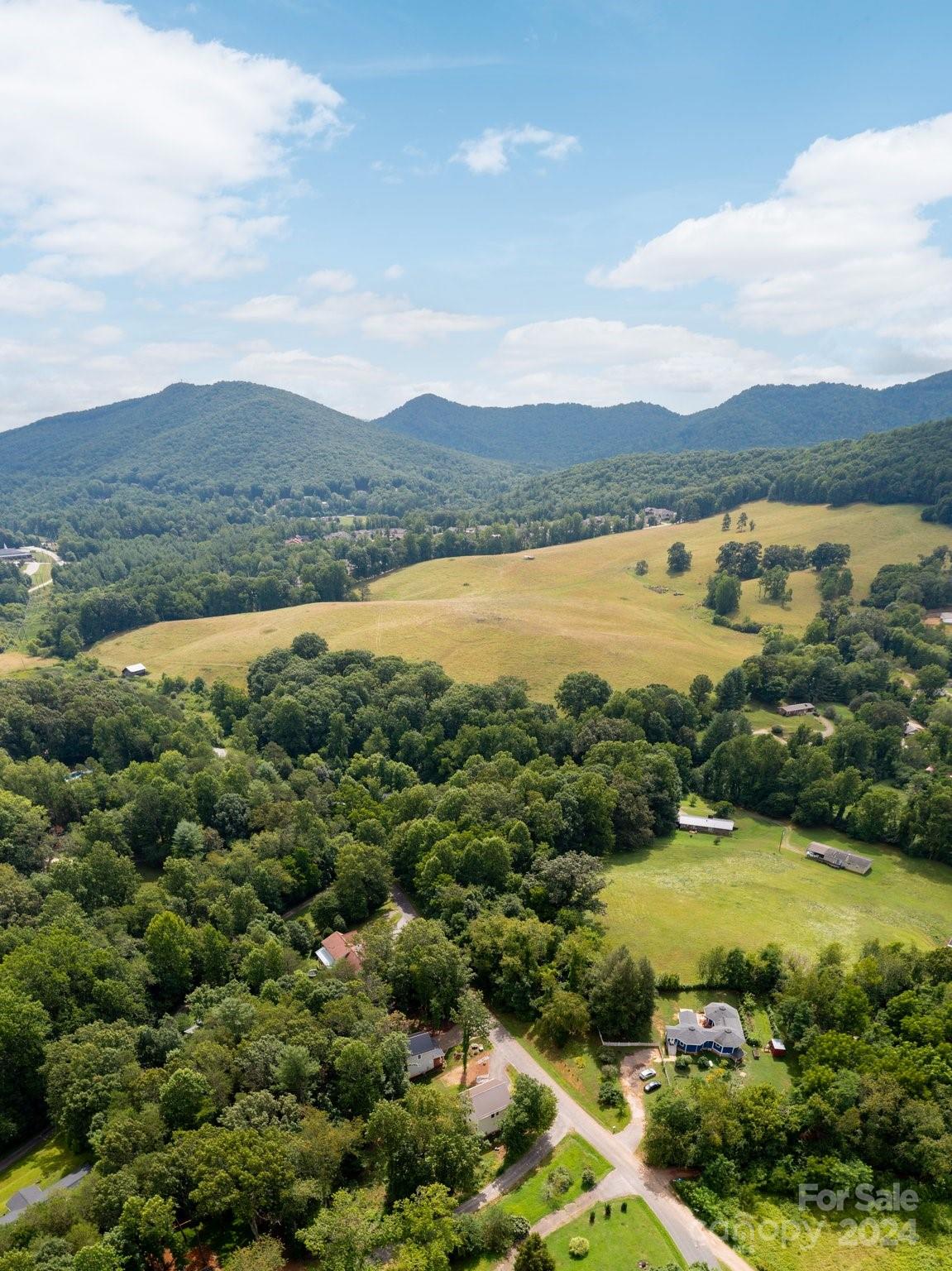 52 Shuler Road Candler NC 28715