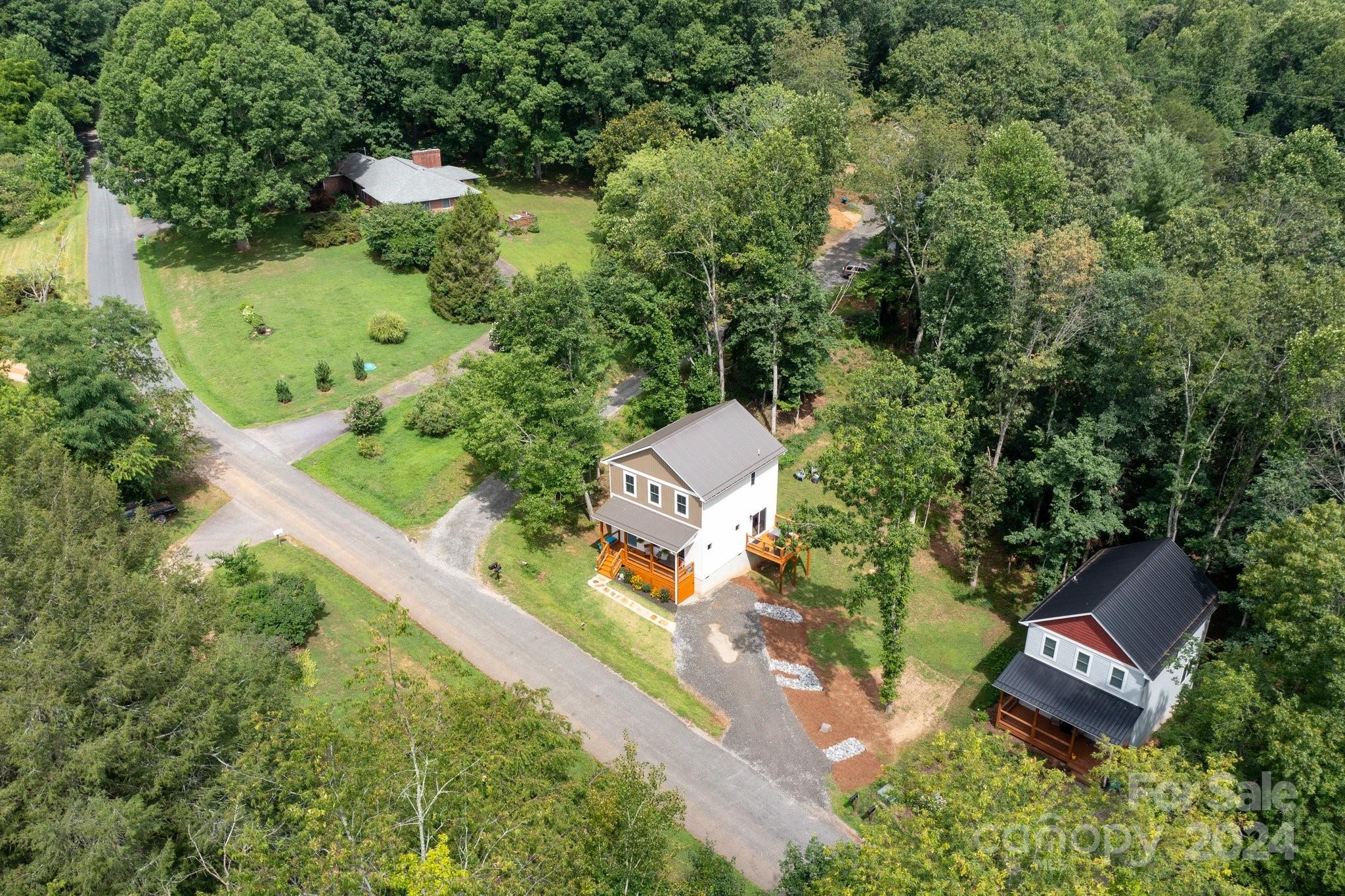 52 Shuler Road Candler NC 28715