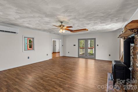 114 Walker Street Black Mountain NC 28711
