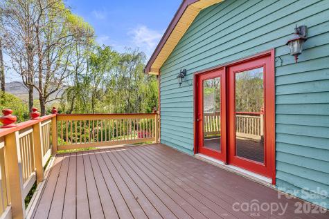 114 Walker Street Black Mountain NC 28711