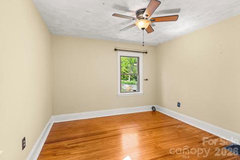 114 Walker Street Black Mountain NC 28711