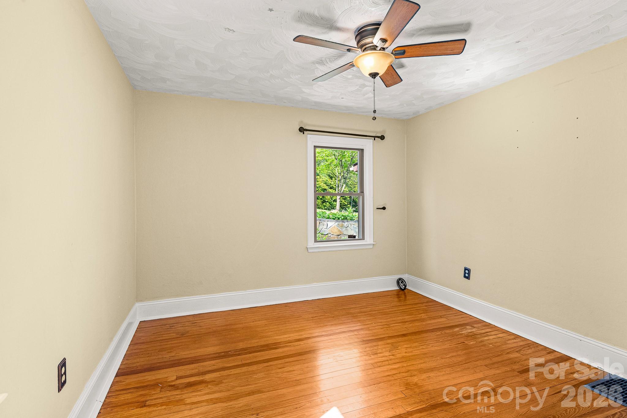 114 Walker Street Black Mountain NC 28711
