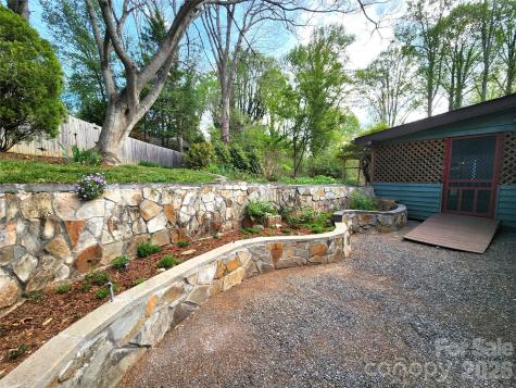 114 Walker Street Black Mountain NC 28711