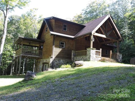 103 Chucks Lane Bakersville NC 28705