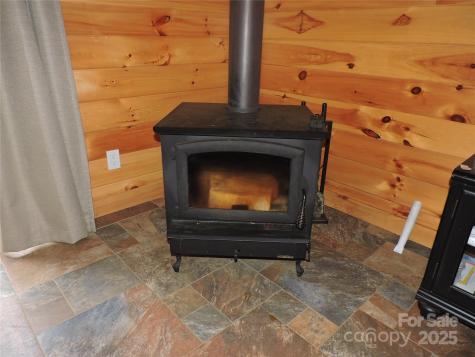 103 Chucks Lane Bakersville NC 28705