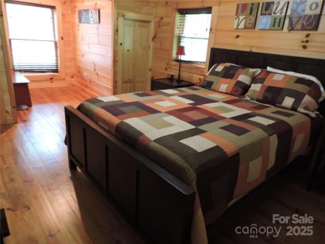 103 Chucks Lane Bakersville NC 28705