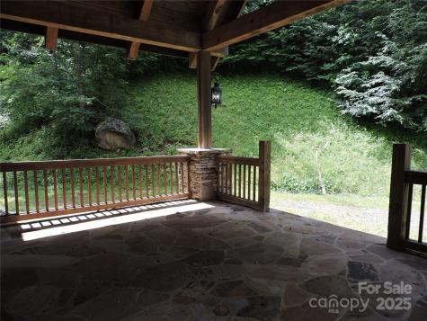 103 Chucks Lane Bakersville NC 28705