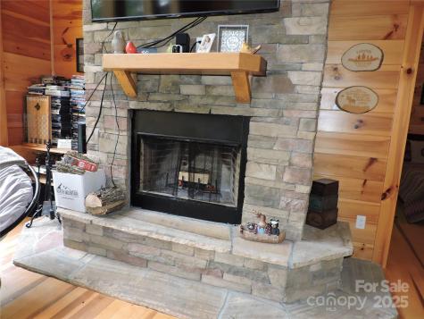 103 Chucks Lane Bakersville NC 28705