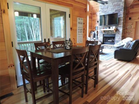 103 Chucks Lane Bakersville NC 28705