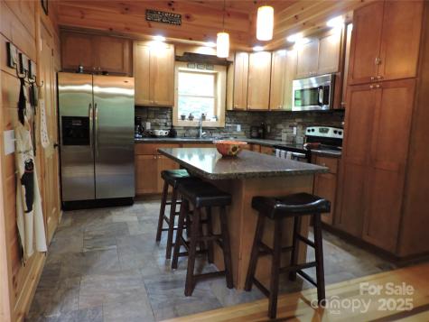 103 Chucks Lane Bakersville NC 28705