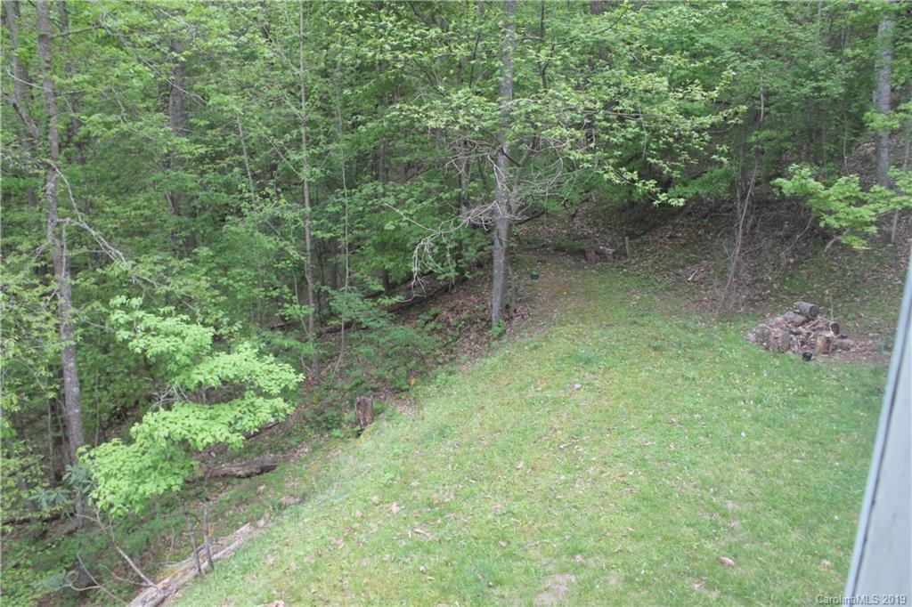 617 Leisure Lane Burnsville NC 28714