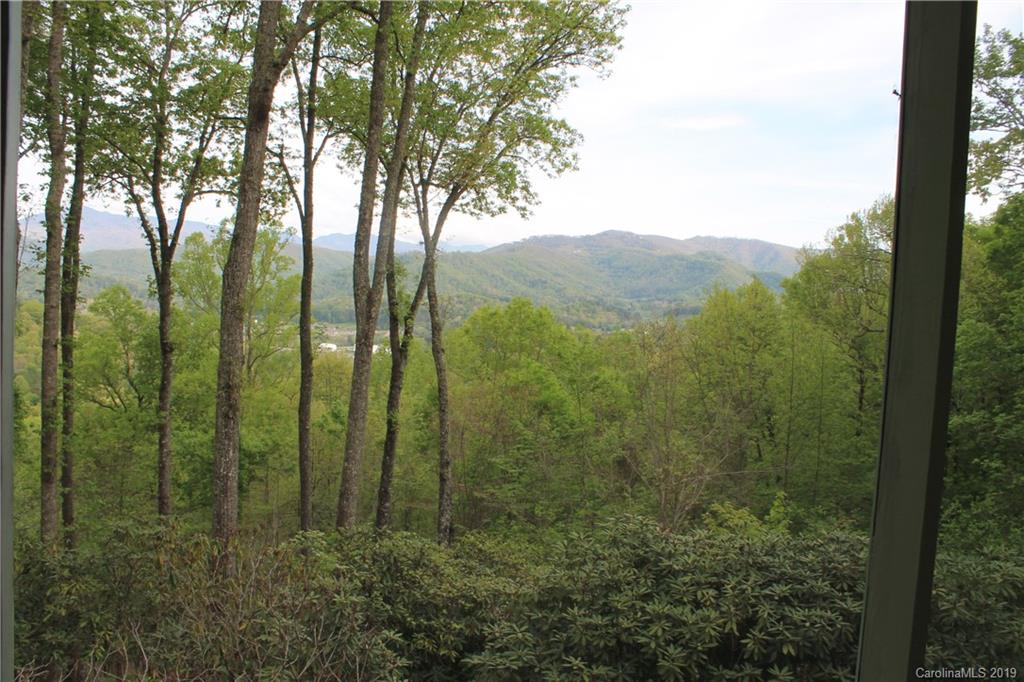 617 Leisure Lane Burnsville NC 28714