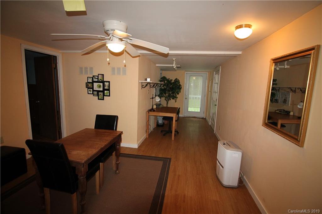 617 Leisure Lane Burnsville NC 28714