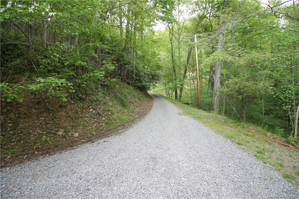 617 Leisure Lane Burnsville NC 28714