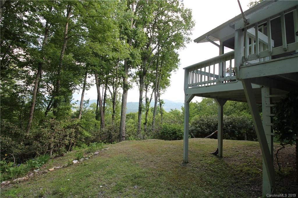 617 Leisure Lane Burnsville NC 28714