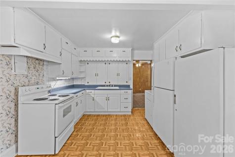 2517 Plum Street Charlotte NC 28269