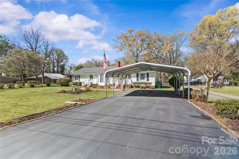2517 Plum Street Charlotte NC 28269