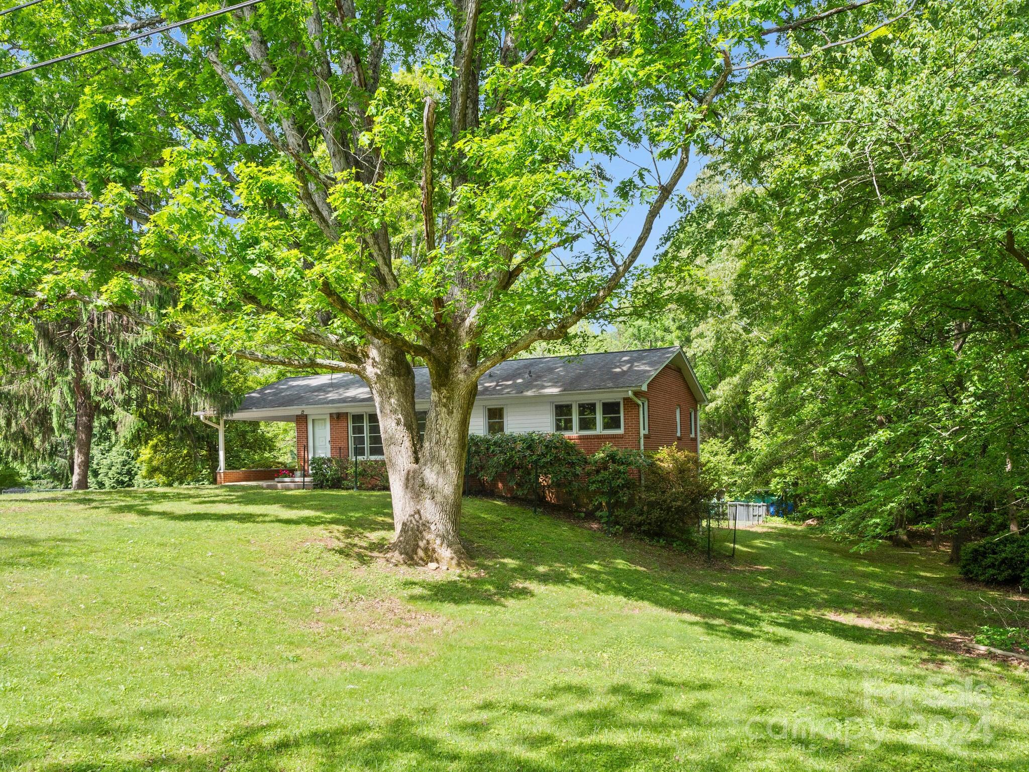 12 Mulberry Drive Arden NC 28704