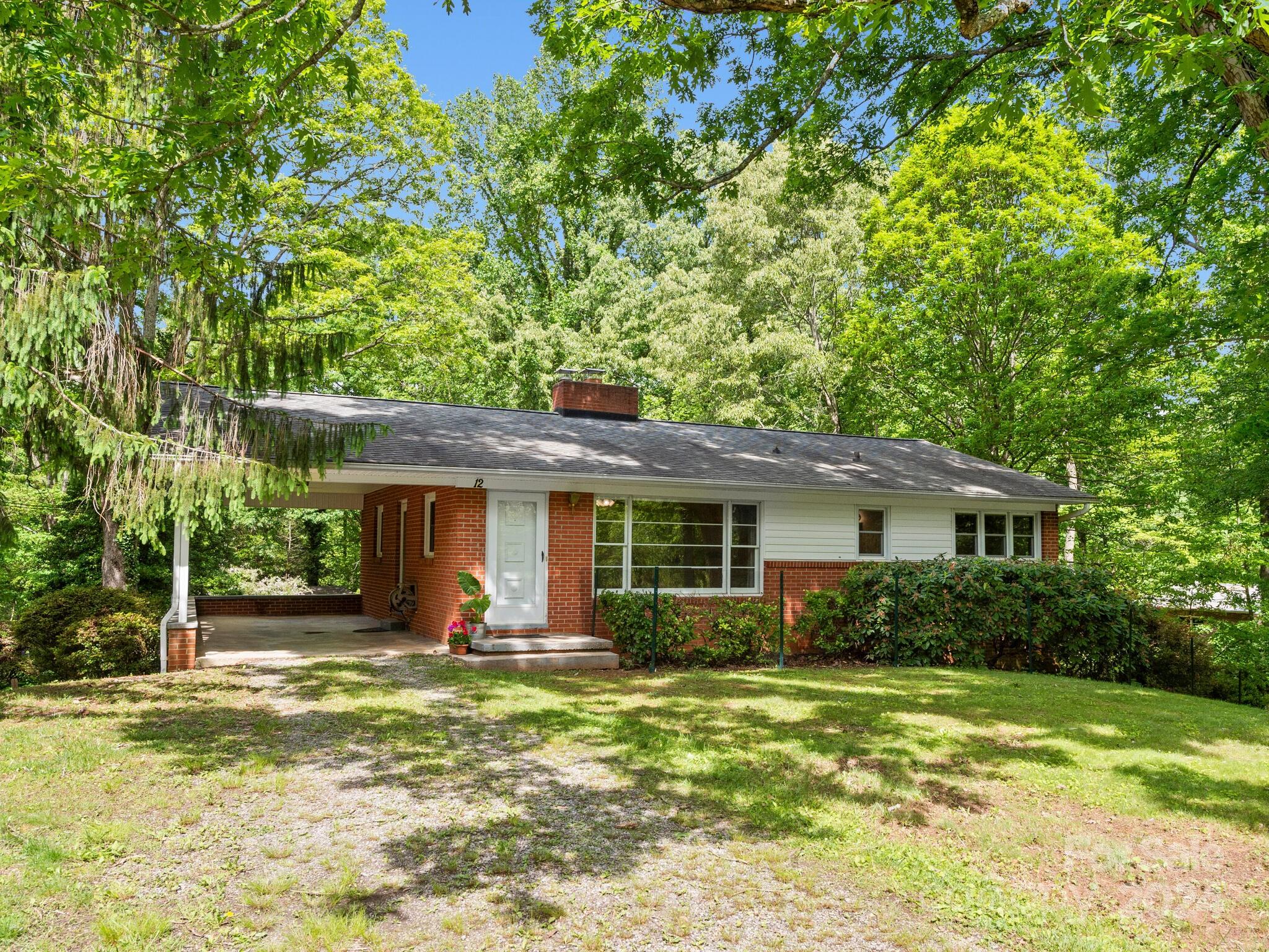 12 Mulberry Drive Arden NC 28704