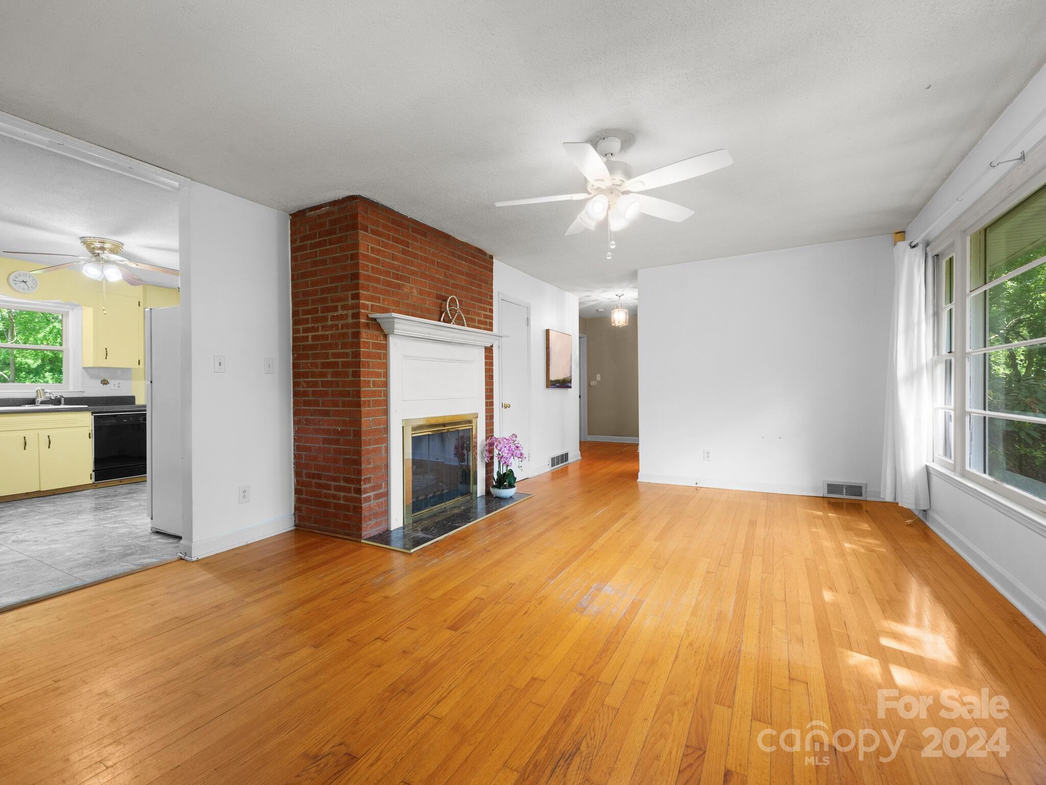 12 Mulberry Drive Arden NC 28704