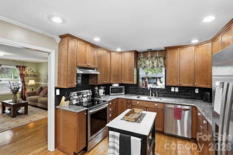 25 Norman Road Fletcher NC 28732