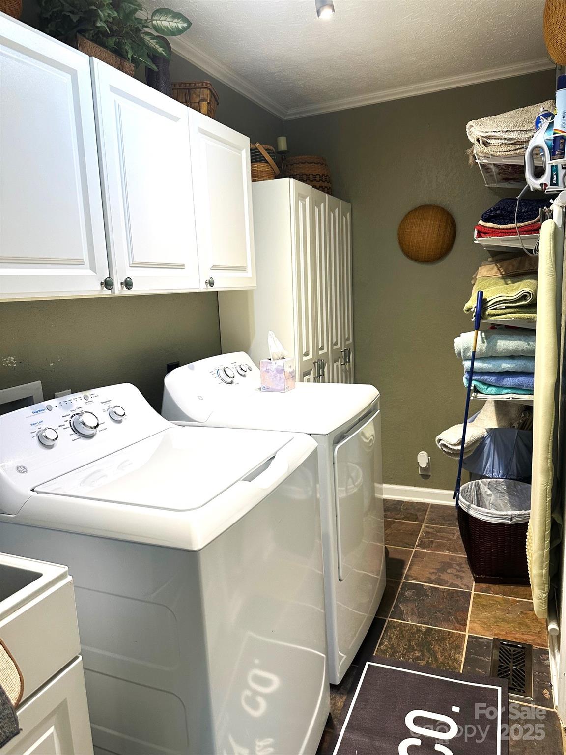 25 Norman Road Fletcher NC 28732