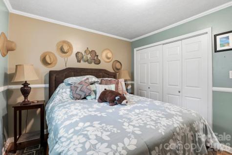 25 Norman Road Fletcher NC 28732