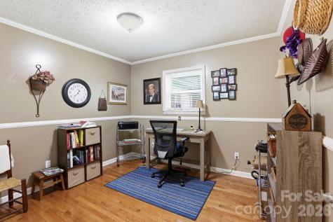 25 Norman Road Fletcher NC 28732