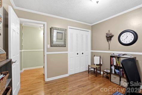 25 Norman Road Fletcher NC 28732