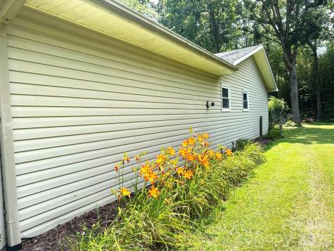 25 Norman Road Fletcher NC 28732