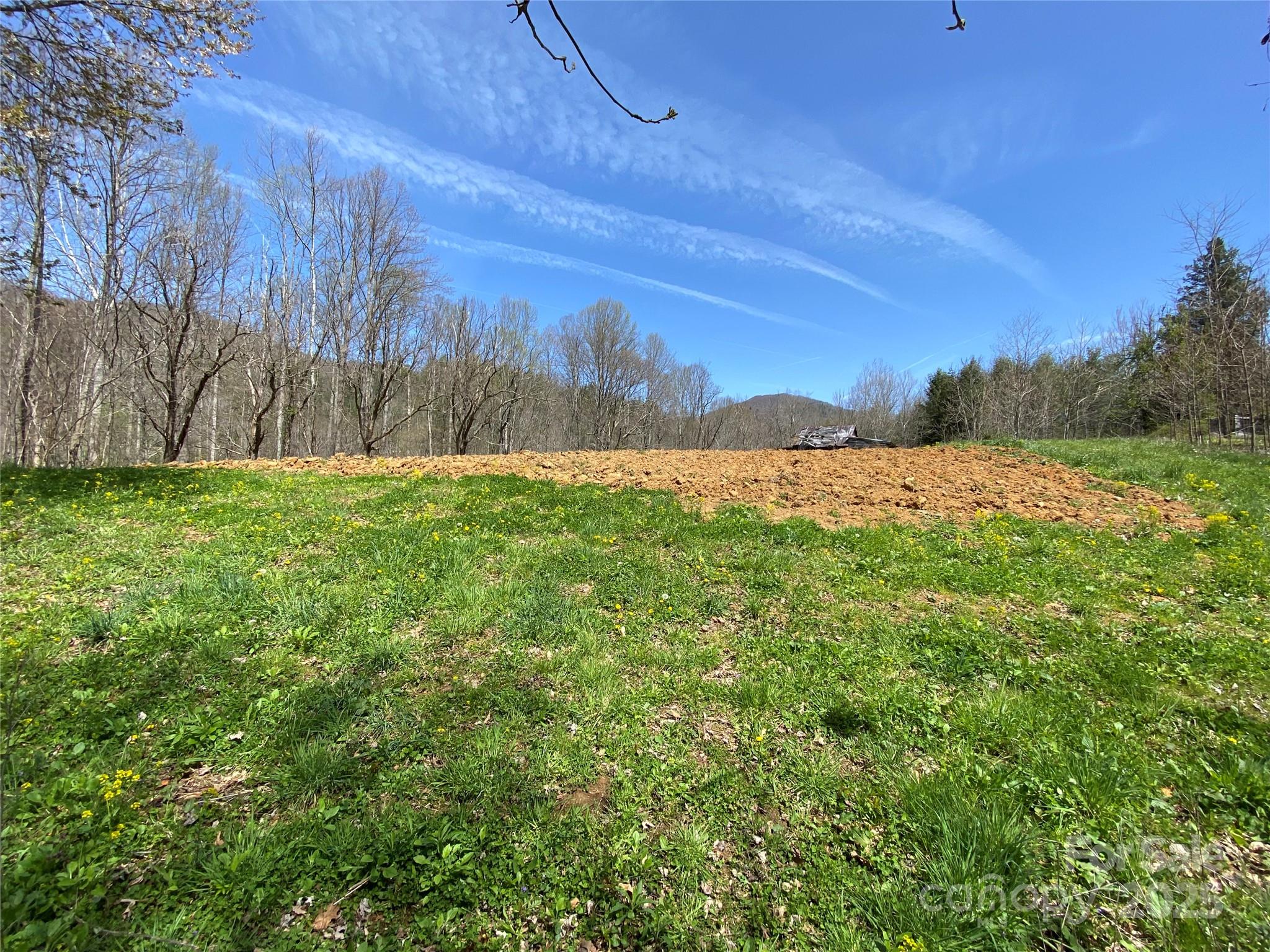 353 Perkins Road Bakersville NC 28705