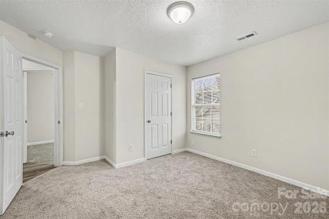 1910 Parkdale Avenue Gastonia NC 28052