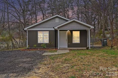 1910 Parkdale Avenue Gastonia NC 28052