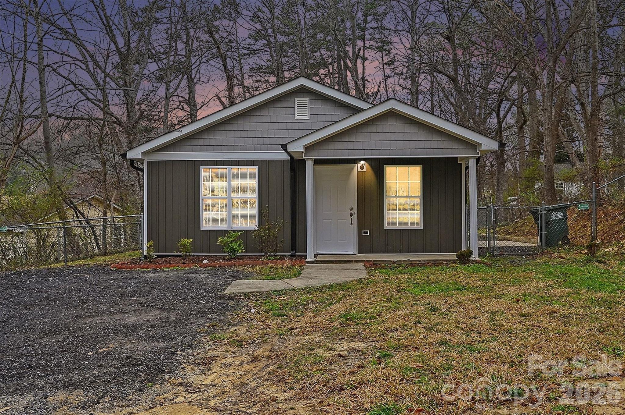 1910 Parkdale Avenue Gastonia NC 28052