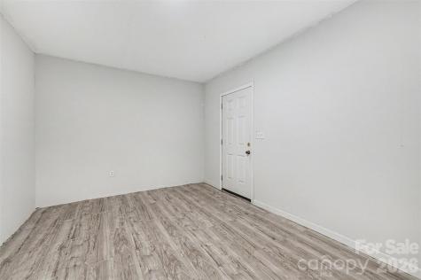 1910 Parkdale Avenue Gastonia NC 28052