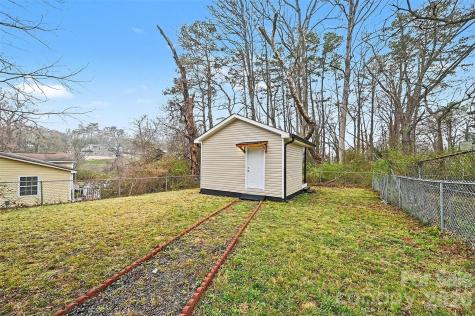 1910 Parkdale Avenue Gastonia NC 28052