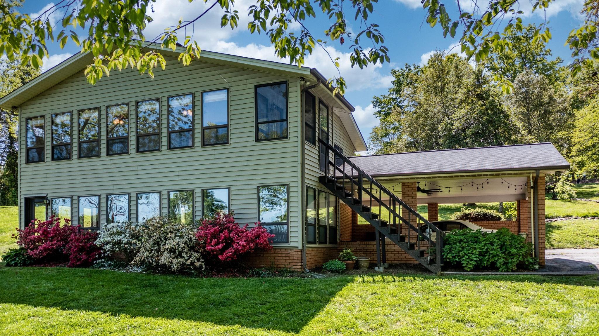 4156 54th Avenue NE Hickory NC 28601