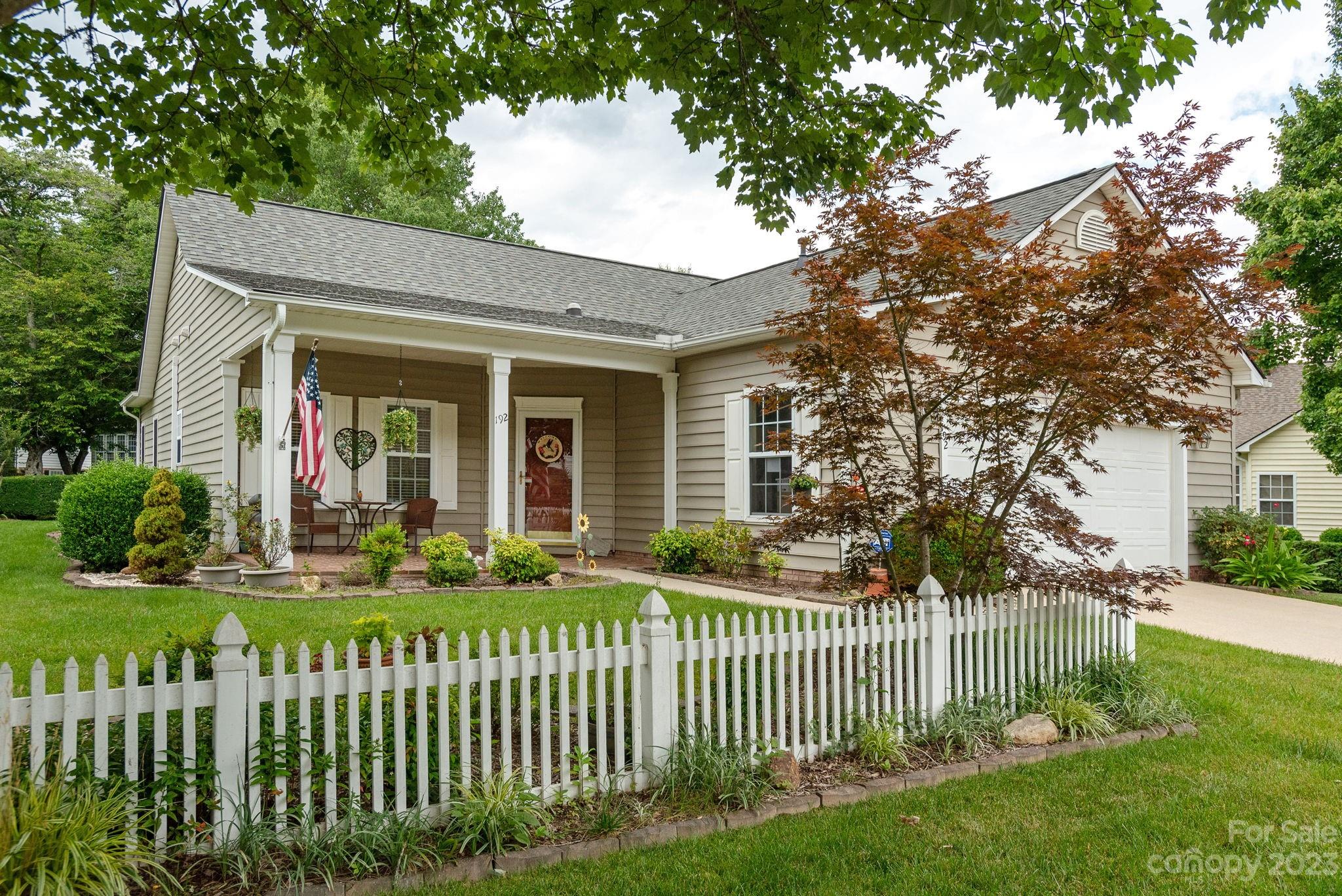 192 Cambridge Drive Brevard NC 28712