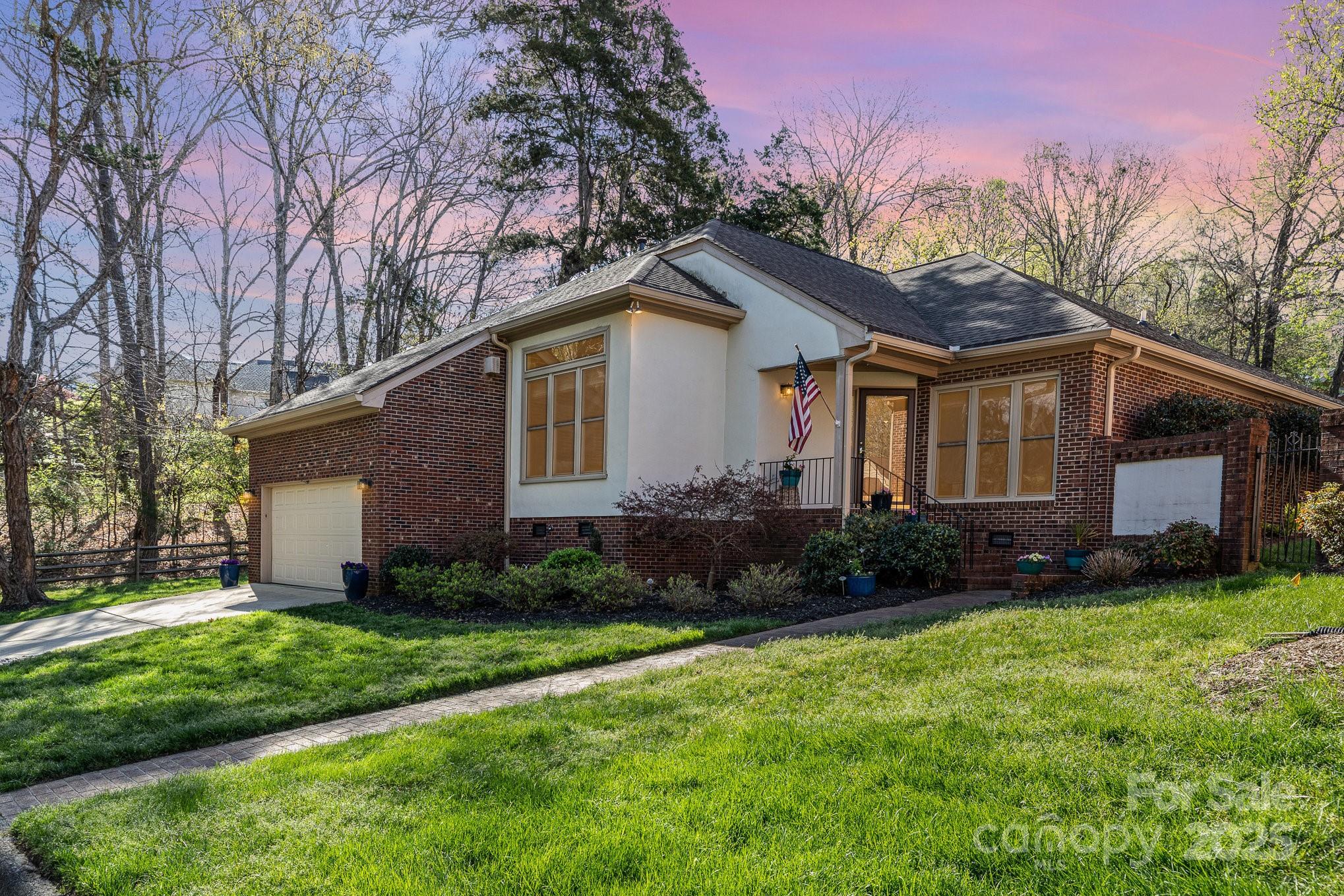 5125 Waxwind Lane Charlotte NC 28226