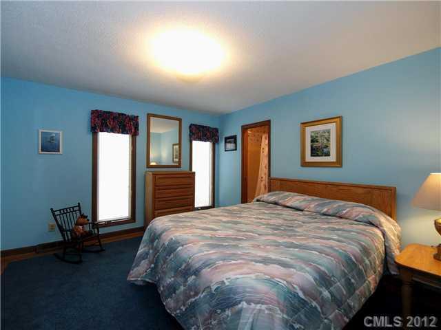1901 Carmel Ridge Road Charlotte NC 28226