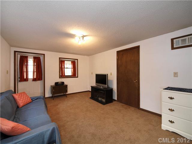 1901 Carmel Ridge Road Charlotte NC 28226