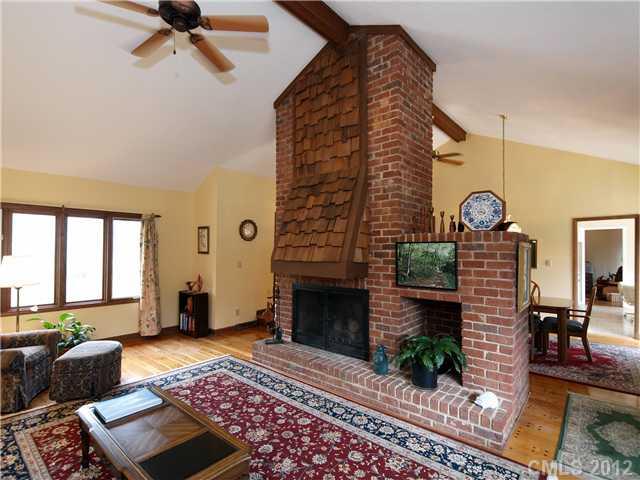 1901 Carmel Ridge Road Charlotte NC 28226