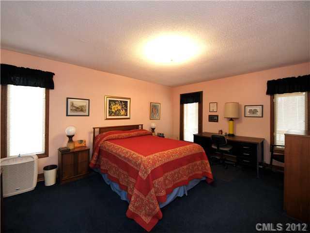 1901 Carmel Ridge Road Charlotte NC 28226