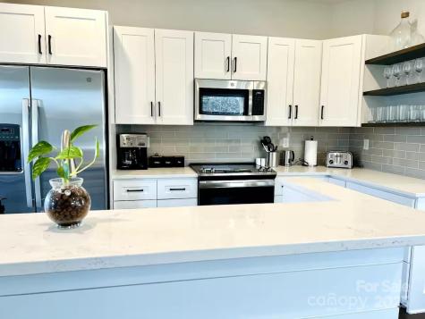 1057 Riverside Drive Asheville NC 28804