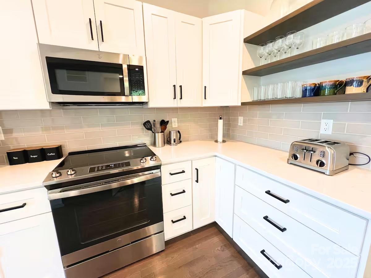 1057 Riverside Drive Asheville NC 28804